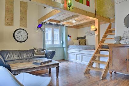 Lavender Circus Apartments - image 2
