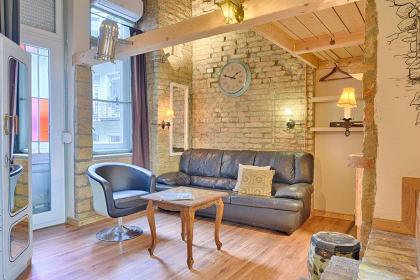 Lavender Circus Apartments - image 20