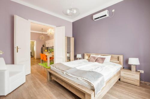 Two Couples Apartment - image 5