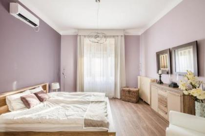 Two Couples Apartment - image 6
