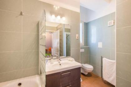 Two Couples Apartment - image 8