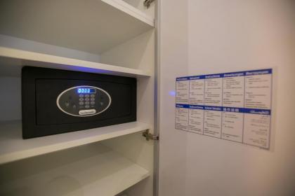 Chain Bridge Studio Apartment - image 5