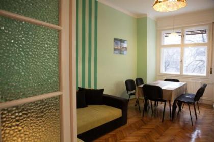 Buda Trió Apartments - image 11
