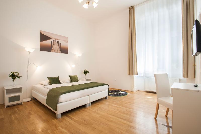 Baross City Apartments - main image