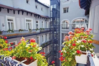Baross City Apartments - image 3