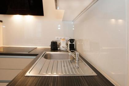 Anna Apartment - image 15