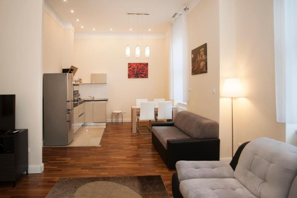 Anna Apartment - image 2
