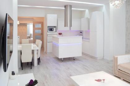 Sofia Apartment - image 12