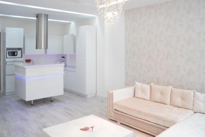 Sofia Apartment - image 2