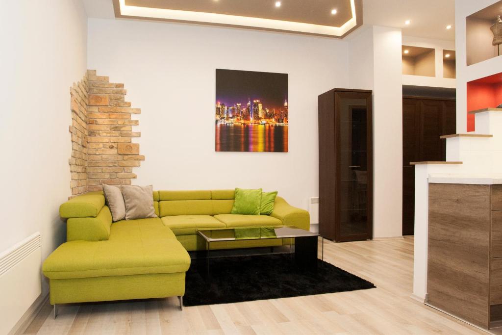 Great Market Hall Apartment - main image