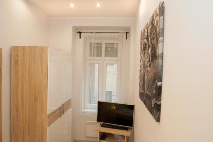 Great Market Hall Apartment - image 19