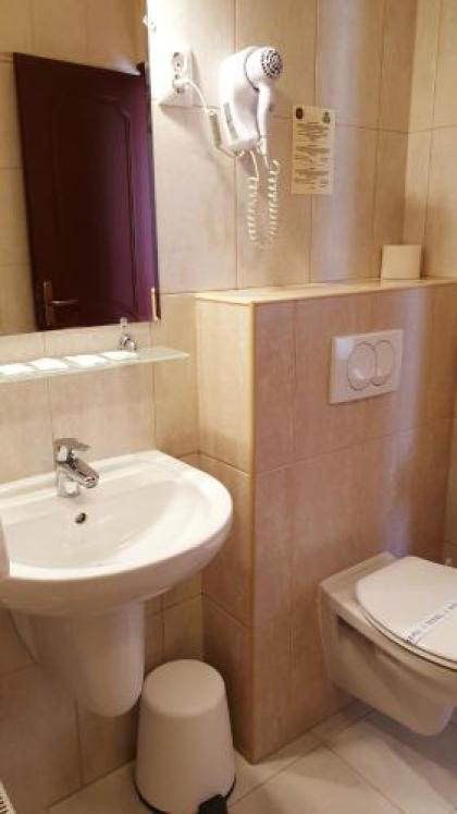 Diana Club Hotel - image 2