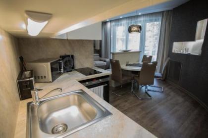 All Seasons Apartment - image 10