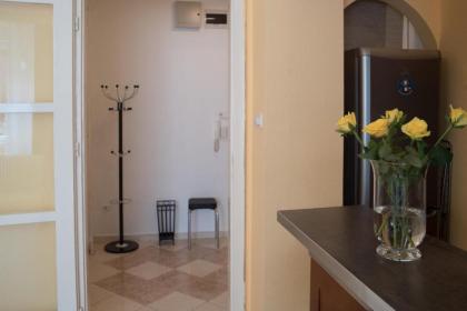Rebecca Apartment next to Synagogue - image 17