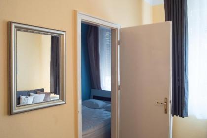 Rebecca Apartment next to Synagogue - image 5