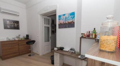 Butterfly Home Danube - image 19