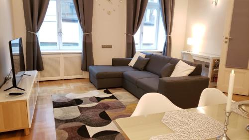 Supreme City Center Apartment - main image