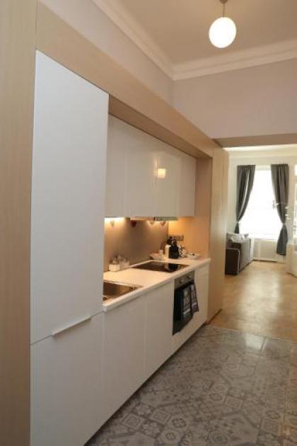 Supreme City Center Apartment - image 14