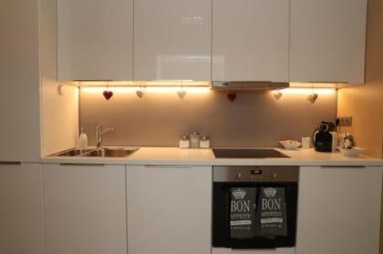 Supreme City Center Apartment - image 15