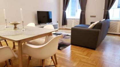 Supreme City Center Apartment - image 3
