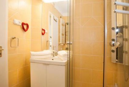 Valentina Apartment in CityCenter - image 14