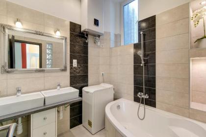 Tamara Apartment - image 20