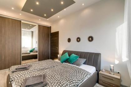 Tamara Apartment - image 6