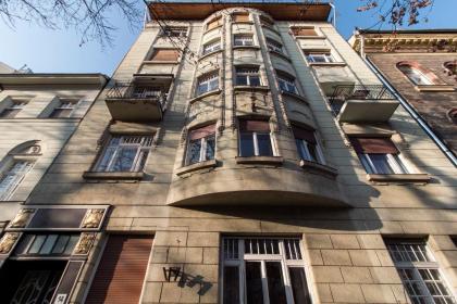 Tamara Apartment - image 8
