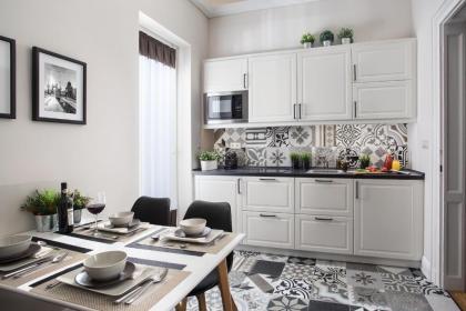 Brill Budapest Apartments 3 - image 10