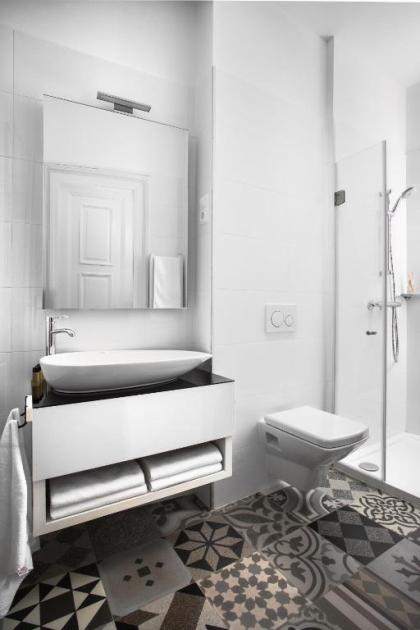 Brill Budapest Apartments 3 - image 4