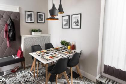 Brill Budapest Apartments 3 - image 9