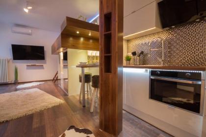 Gold Apartman - image 1