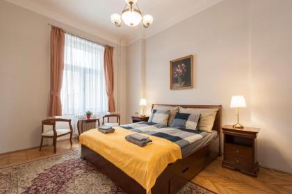 Liszt Ferenc Boutique Apartment - image 1