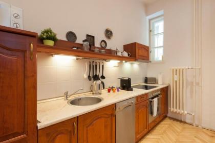 Liszt Ferenc Boutique Apartment - image 20