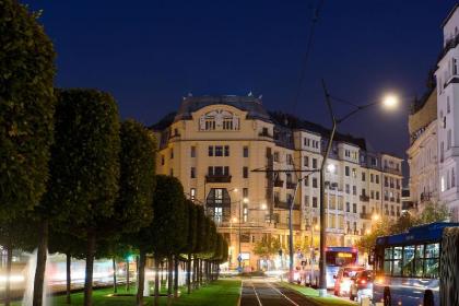 Karoly Corner Residences - image 18