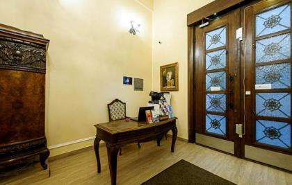Karoly Corner Residences - image 9