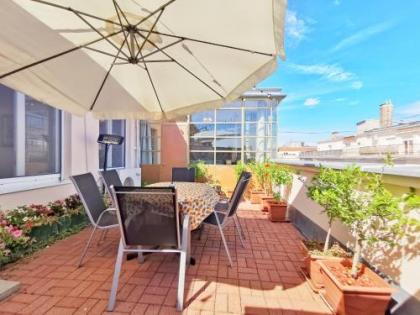 Rumbach Terrace Apartman - image 3