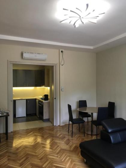 Castel view apartment - image 10