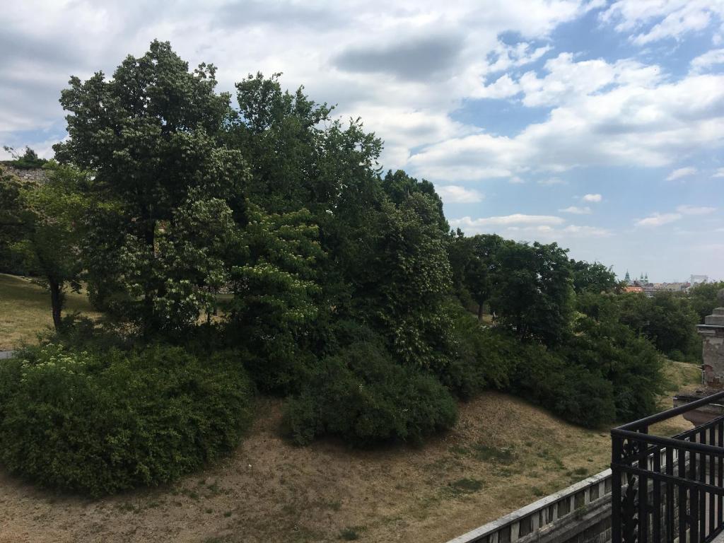 Castel view apartment - image 7