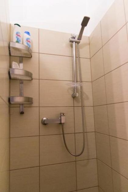 Bright 2BR&AC apt at Astoria - image 13