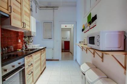 Pal's Mini Hostel - image 17