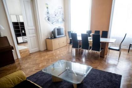 Palace Trees Apartment - image 12