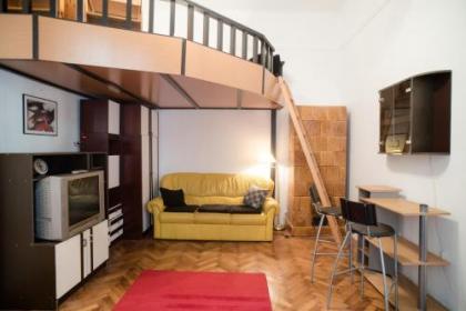 Palace Trees Apartment - image 14