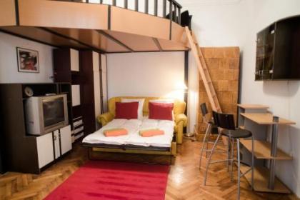 Palace Trees Apartment - image 16