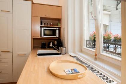 Anastasia 2 bedrooms apartment on Váci utca - image 10