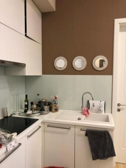 Gozsdu Glamour Apartment - image 6