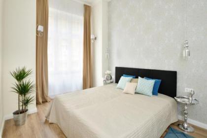 Julia superior apartment in the city center. - image 12