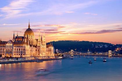 KViHotel Budapest - image 17