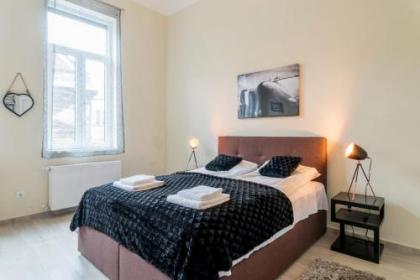 K11 Exclusive Apartment at Szimpla - image 1