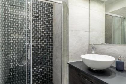 K11 Exclusive Apartment at Szimpla - image 6